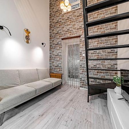 Chic Loft Bp: Industrial Gem Budapeste Exterior foto
