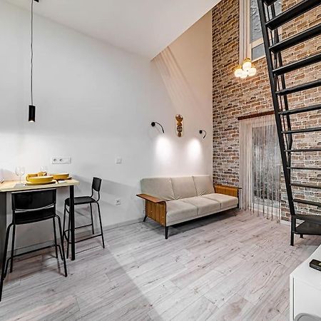 Chic Loft Bp: Industrial Gem Budapeste Exterior foto