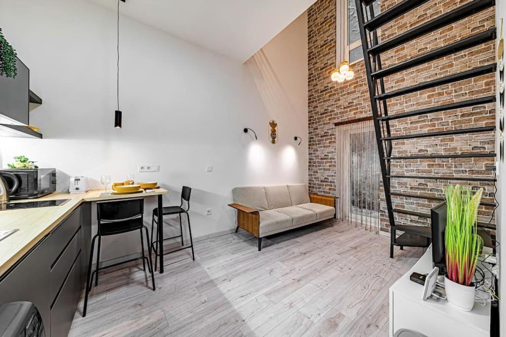 Chic Loft Bp: Industrial Gem Budapeste Exterior foto